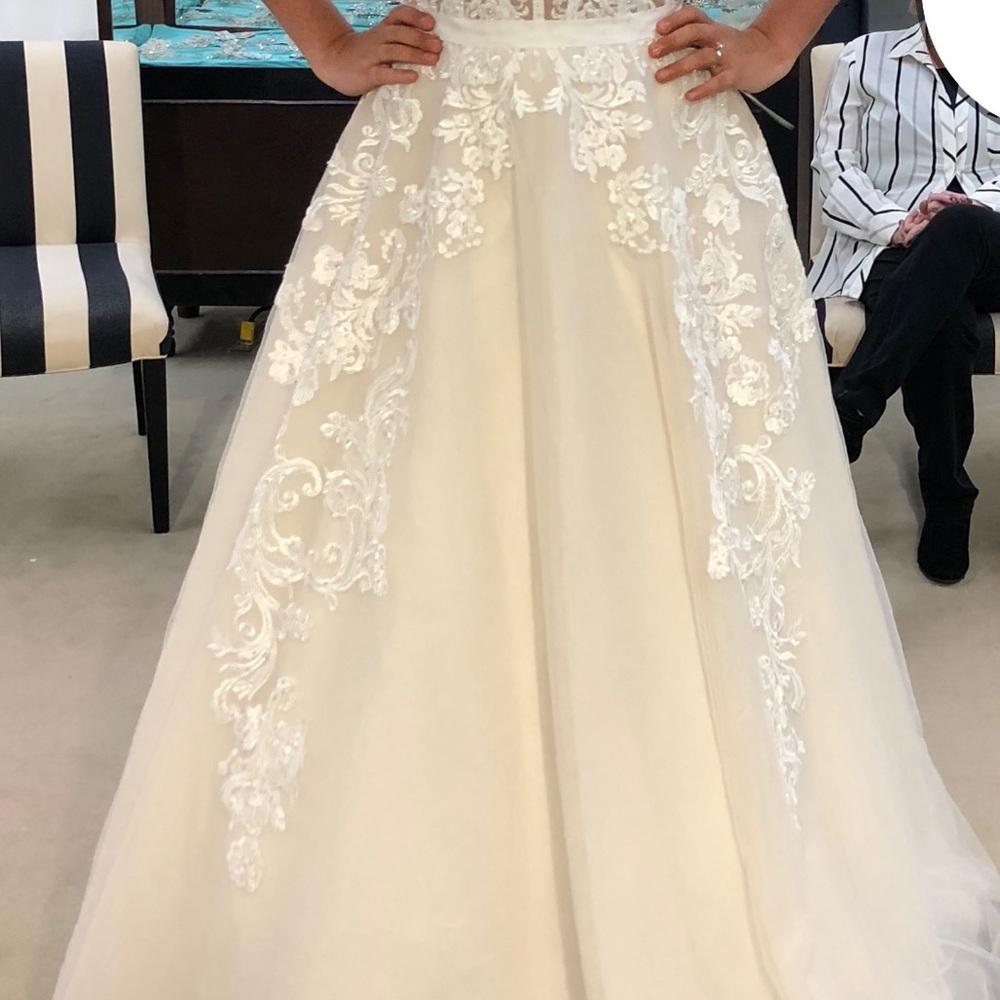 House of Wu Wedding dress. Ivory/Nude size 12 fits like an 8. - Picture 8 of 12
